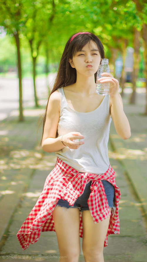 国足比赛前期压制与后期控场关系趋势,国足调整